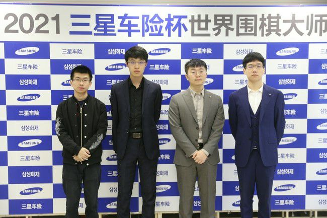 该记者表示，奥卡福在代表瑞士与罗马尼亚的比赛中出现大腿受伤的状况，初步检查显示为右腿腿筋受伤。